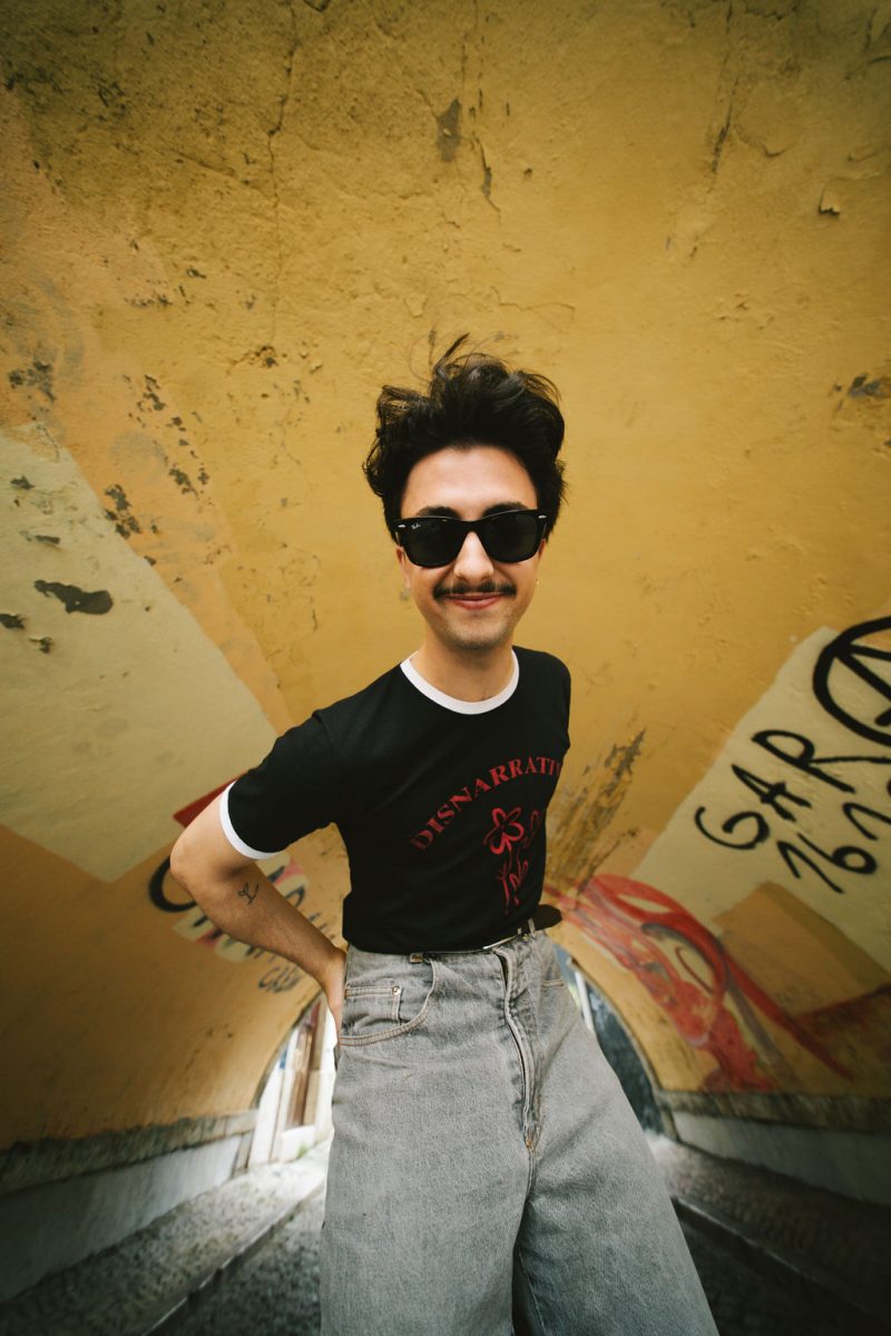 T-shirt Preta Disnarrativo